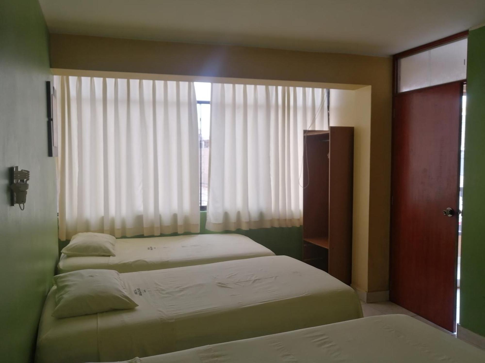 Hostal Boulevard Νάζκα Εξωτερικό φωτογραφία