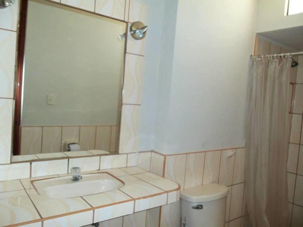 Hostal Boulevard Νάζκα Εξωτερικό φωτογραφία